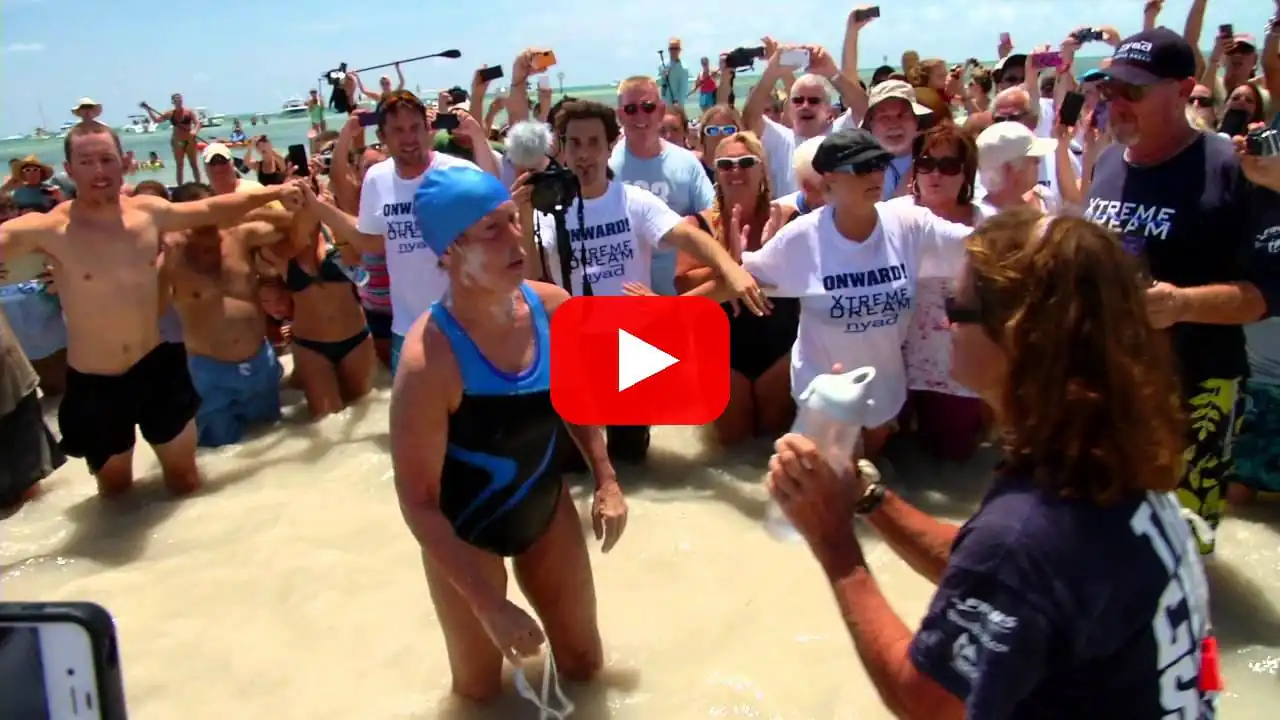 Film na YouTube: Diana Nyad Arrives in Key West After 111-Mile Swim From Cuba
