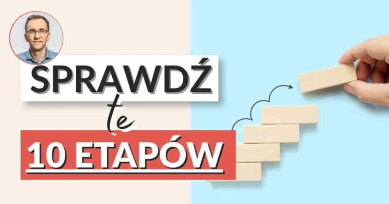 Droga do wolności finansowej – sprawdź te 10 etapów: Marcin Iwuć i dłoń układająca schody z drewnianych klocków